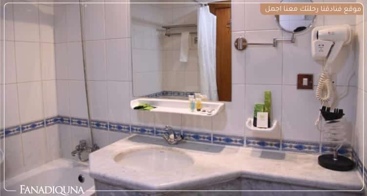 فندق قصر الأندلس الذهبي 4 حمام الغرفة