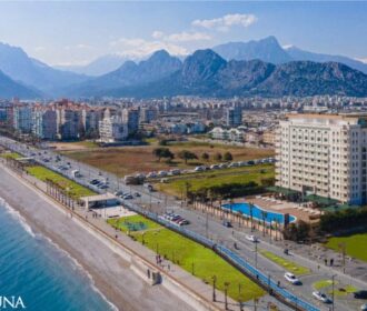 فندق كراون بلازا انطاليا Crowne Plaza Antalya