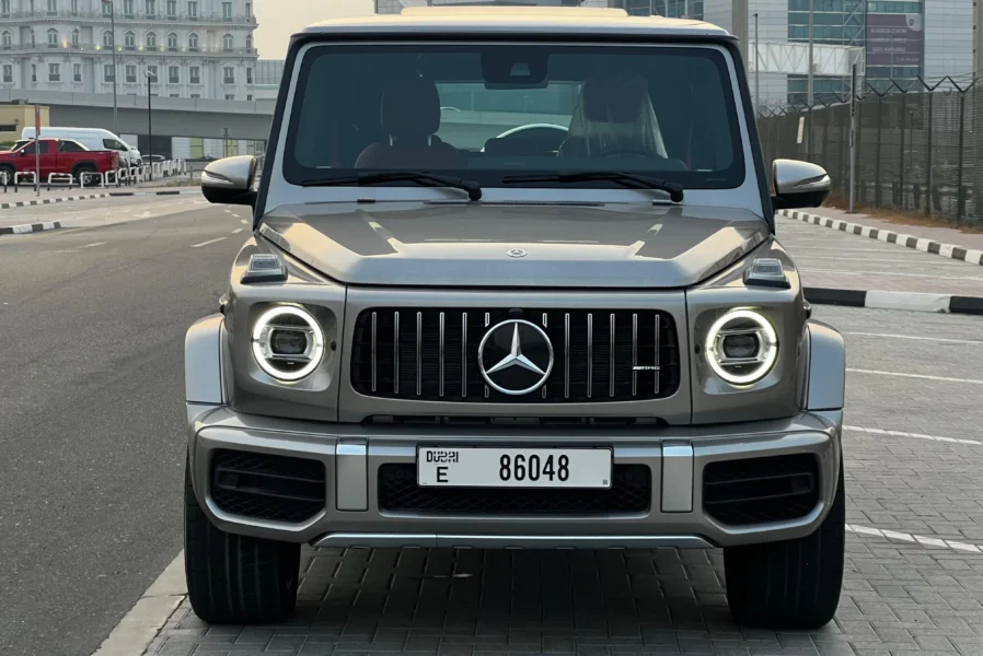 Mercedes G63 AMG الإيجار في دبي