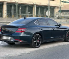 استئجار جينيسيس gv70 في دبي