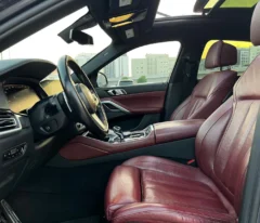 استئجار بي ام دبليو x6 m50i دبي
