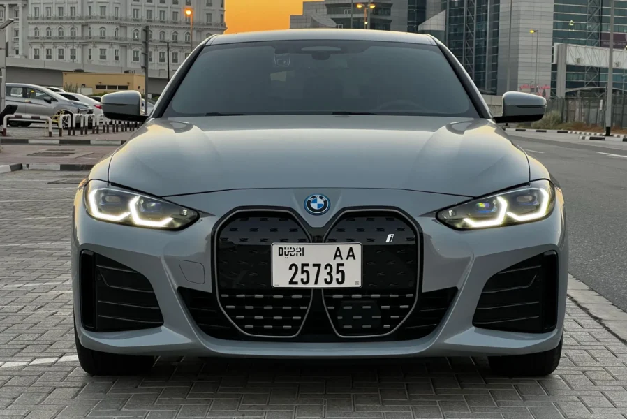 استئجار بي ام دبليو 420i في دبي 2023