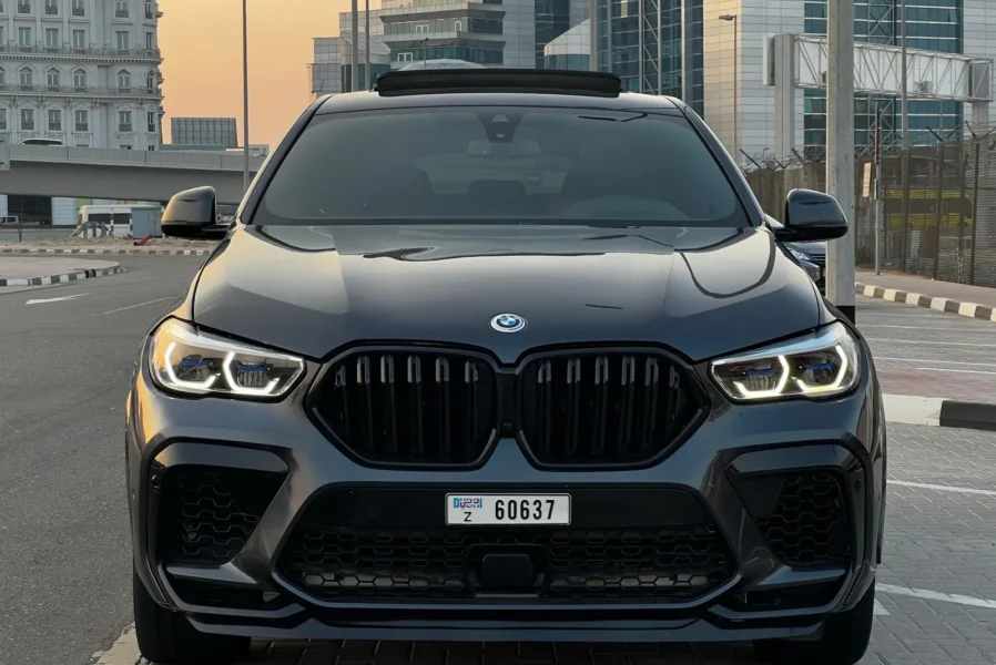 استئجار بي ام دبليو x6 m50i دبي